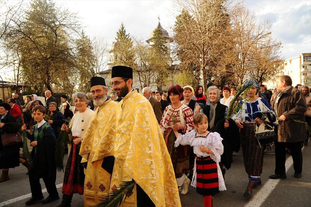 Creștinii ortodocși din Protoieria Câmpina sunt așteptați sâmbătă la Pelerinajul de Florii