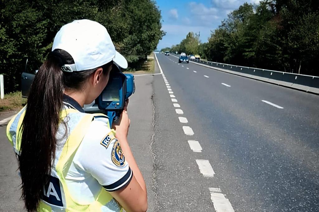 Acțiune a Poliției Prahova cu aparatul radar - peste 20 sancțiuni contravenționale și trei permise reținute