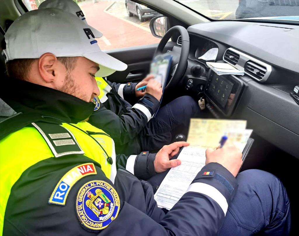 129 sancțiuni însumând peste 35.000 lei, aplicate într-o singură zi de polițiști pe șoselele din Prahova, inclusiv la Câmpina