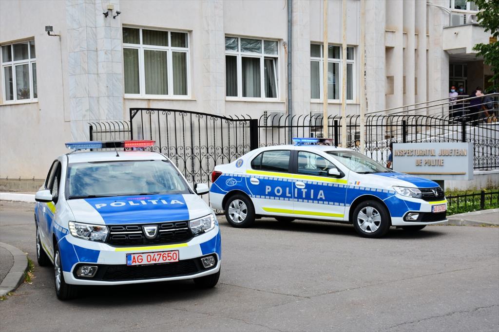 20 de autospeciale noi în dotarea polițiștilor prahoveni