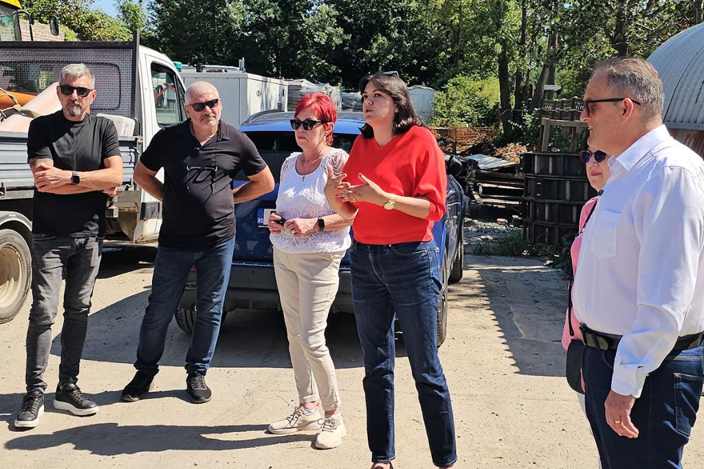 Primăria Câmpina va asfalta Orizontului pe cont propriu, fără HidroPrahova! Întâlnire în stradă, duminică după-amiază