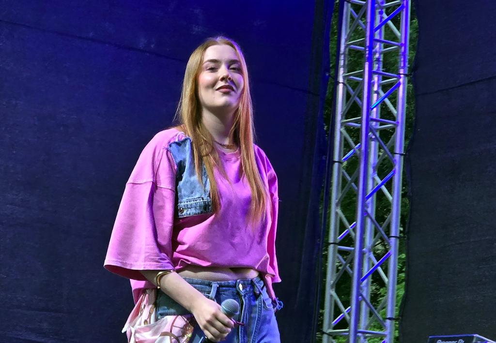 Tineri, frumoși, talentați. Trupa Tempestas și Teodora Milu au deschis, practic, Câmpina Summer Park Music 2026