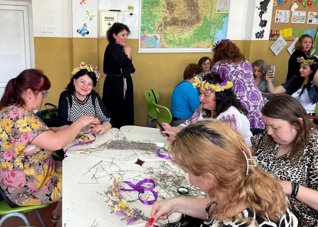 Oaspeți dragi la Școala Gimnazială Centrală din Câmpina, în cadrul parteneriatului profesional “Ateliere și experiență”