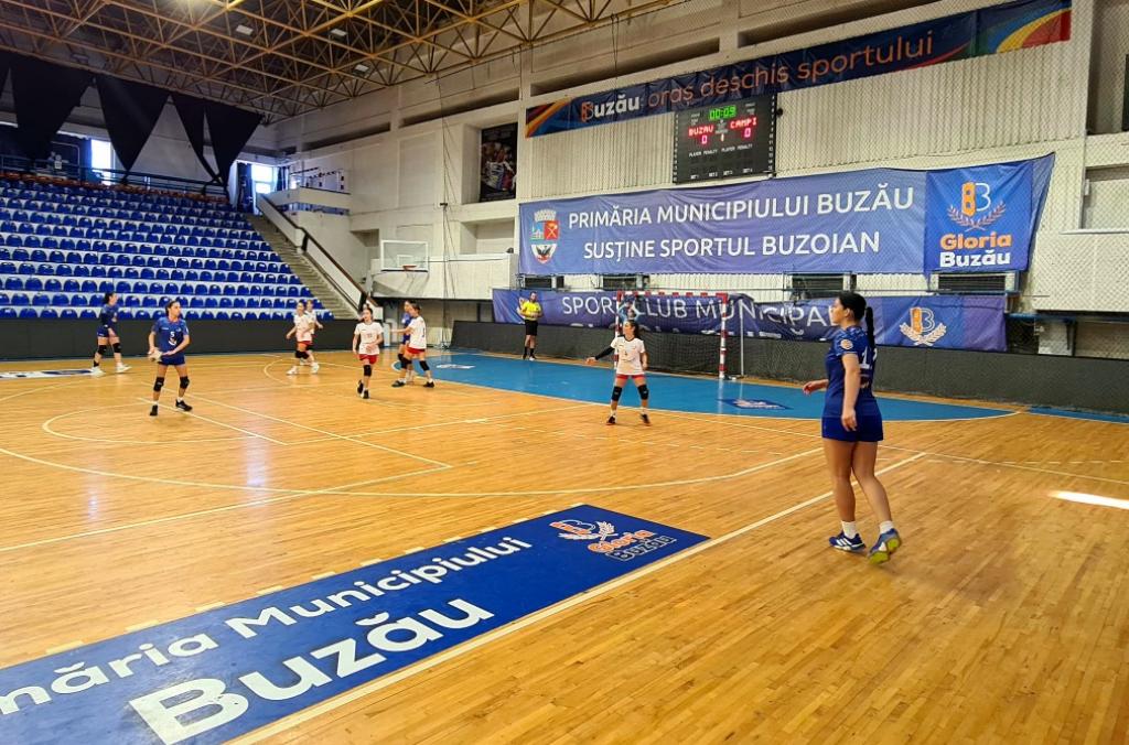 Handbal feminin, juniori II. Gloria Buzău - CS Câmpina  38-30