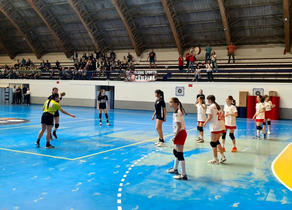 Handbal feminin, juniori III. ACS Ștefan Birtalan București - CS Câmpina 41-42, după un meci de infarct