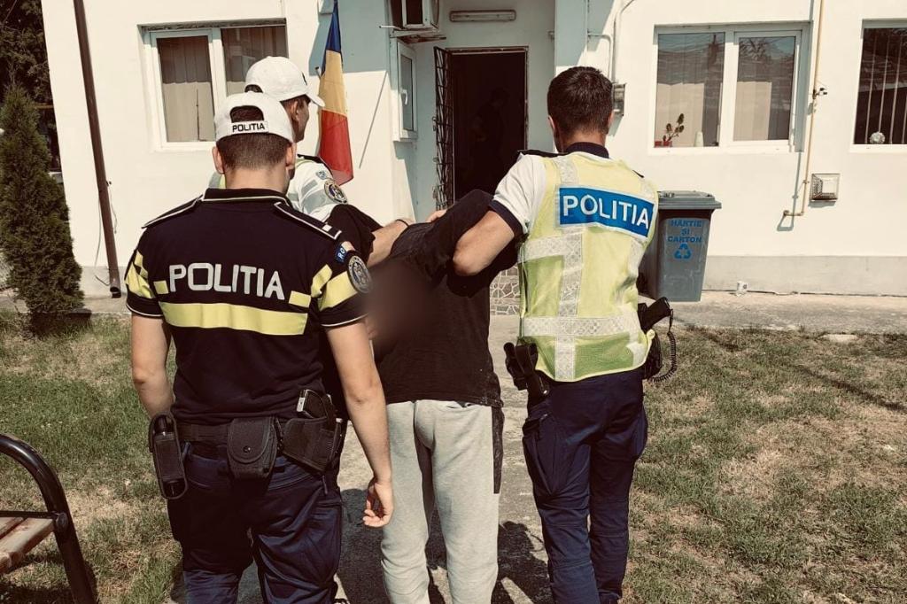 În numai câteva ore, polițiștii prahoveni au depistat un tânăr care își dezactivase dispozitivul de monitorizare electronică