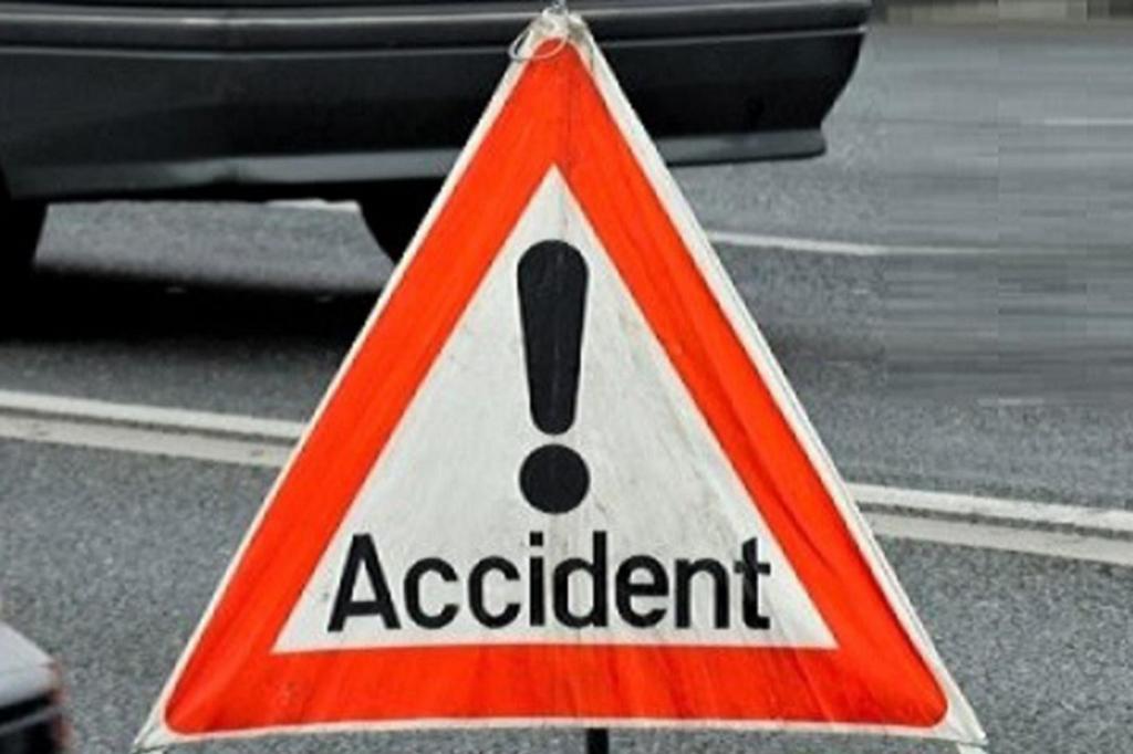 Accident pe DN1. Două persoane au fost rănite