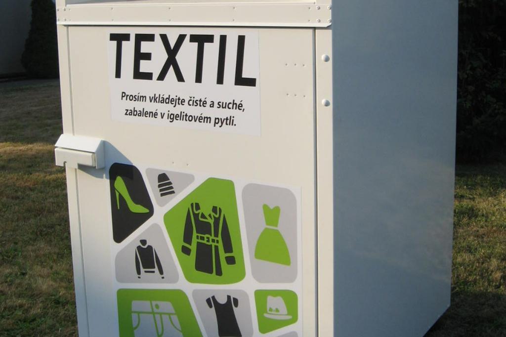 Agenții economici nu au voie să utilizeze containerele pentru deșeuri textile!