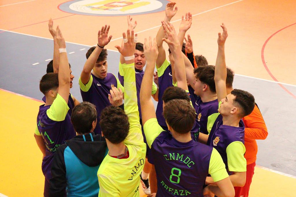 Fotbaliștii de la Colegiul Militar „Dimitrie Cantemir” Breaza, la un pas de calificarea în faza județeană a Olimpiadei Sportului Școlar