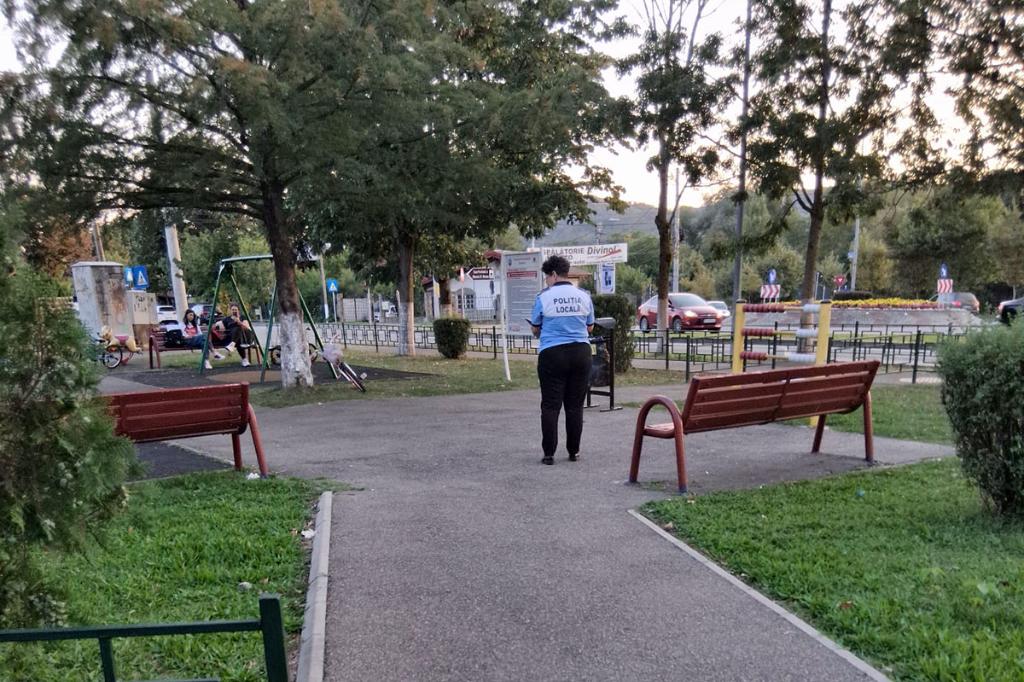 Agenții Poliției Locale, în dialog cu câmpinenii
