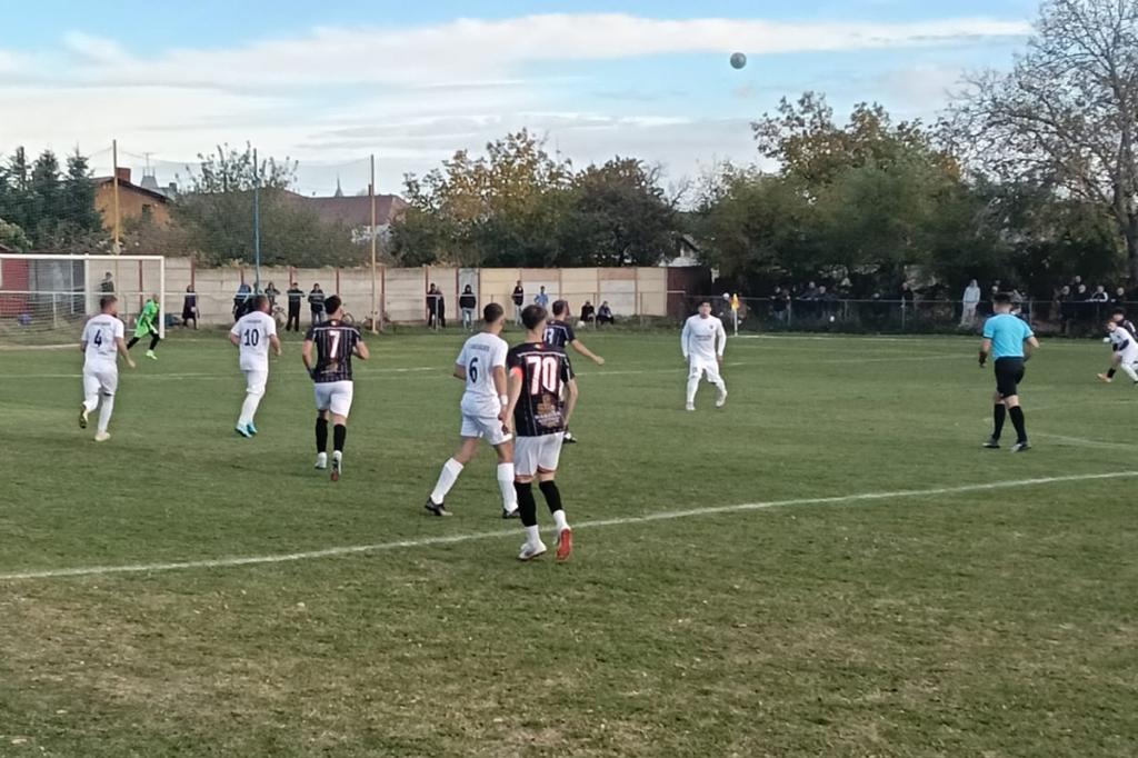 Liga a 5-a. Avântul Măgureni - Muscelul Câmpina 3-0