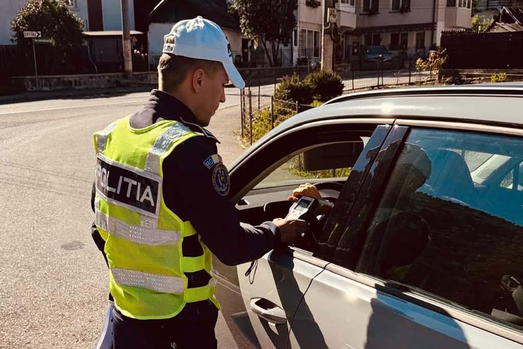 Polițiștii câmpineni au depistat un șofer sub influența alcoolului. Acesta s-a ales cu dosar penal