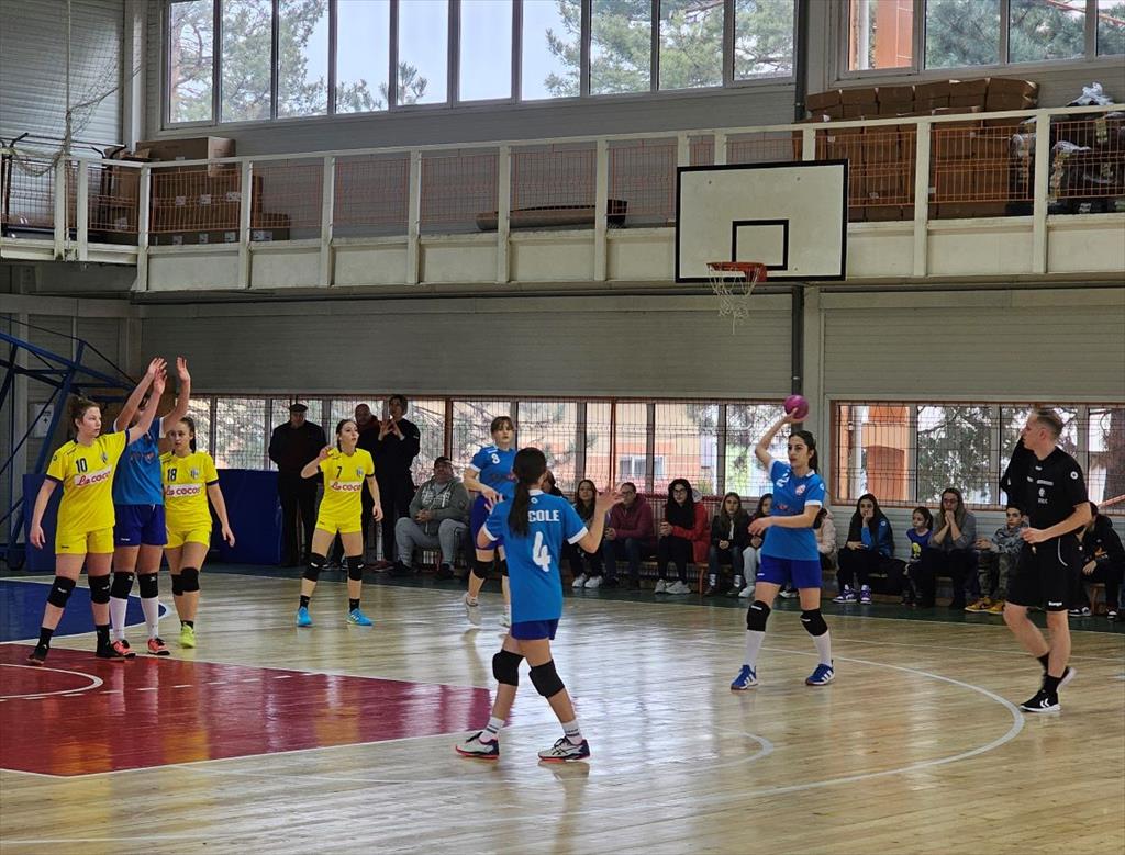 Handbal feminin, juniori III. CS Câmpina - CSM Ploiești 28-36