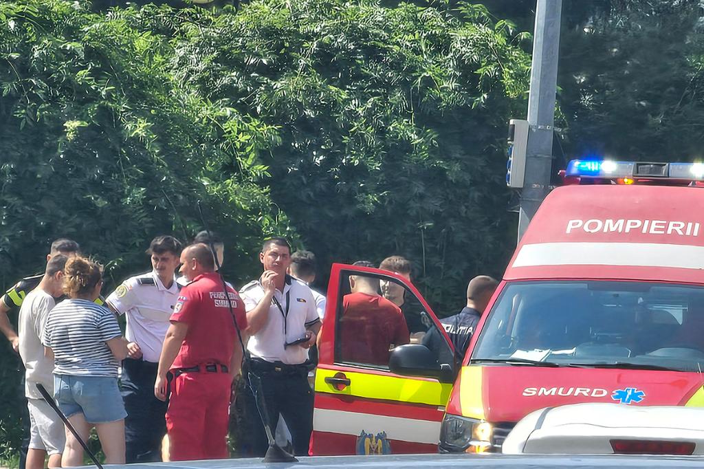 Incident neobișnuit în centrul Câmpinei. Un băiat de 13 ani, din Brebu, a fost găsit pe un spațiu verde, confuz, după ce a consumat ”niște prafuri”