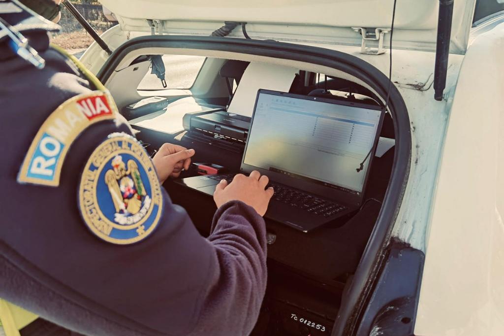 Polițiștii prahoveni acționează pentru verificarea legalității transporturilor pe șoselele din Prahova