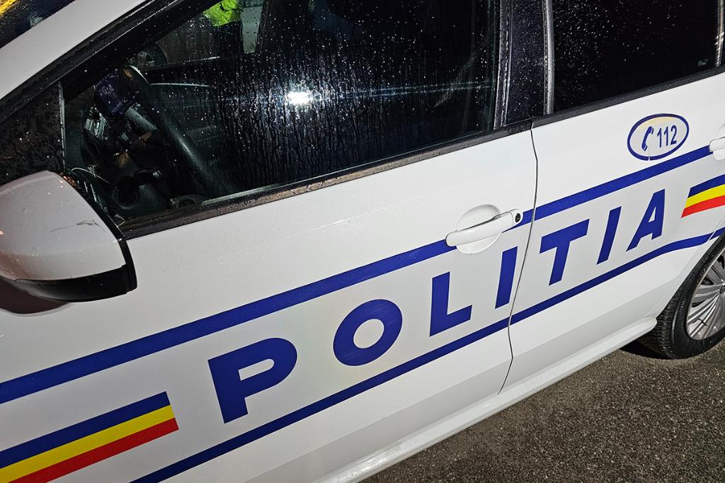 Un biciclist de 69 ani a fost lovit mortal de o autoutilitară pe o șosea din Prahova