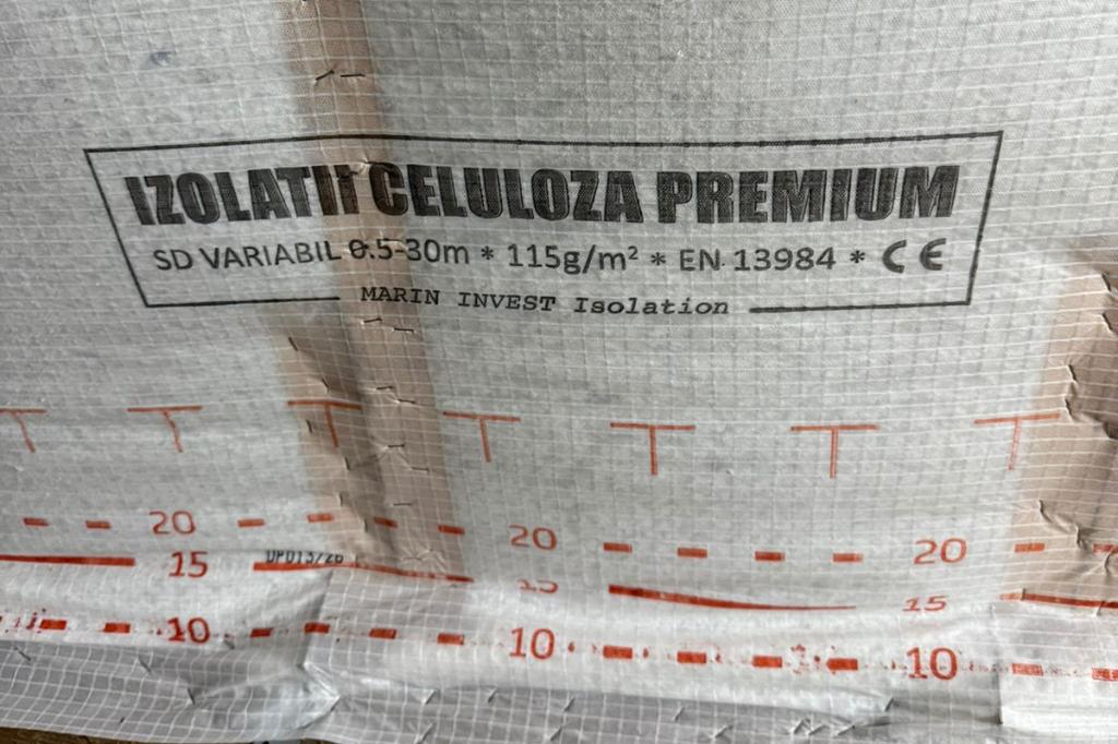 Câmpina. Avantajele izolării casei cu fibre de celuloză - o factură mai mică la energie!