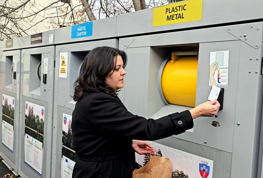 Accesul la insulele ecologice digitalizate, în trei pași foarte simpli
