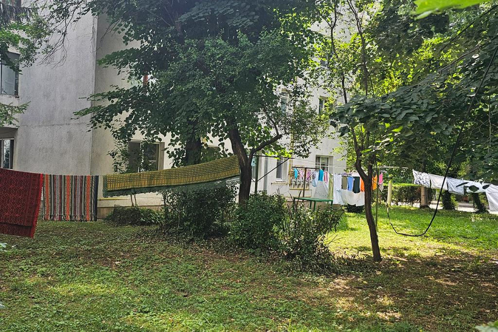 Câmpinenii întreabă... primarul răspunde. Rufele nu se mai usucă pe domeniul public!