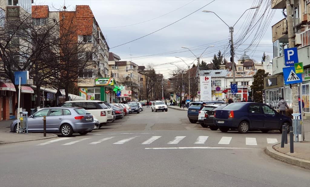 Între 15 și 20 aprilie, parcarea în zona Pieței Centrale Câmpina va fi gratuită