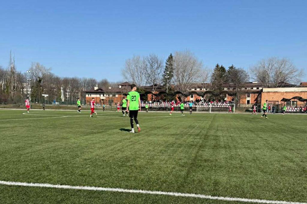 Juniori sub 19 ani. CS Câmpina - Victoria Florești 4-0
