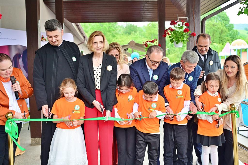 În prezența Principesei Maria a României, la Provița de Sus s-a deschis un centru de zi pentru copii
