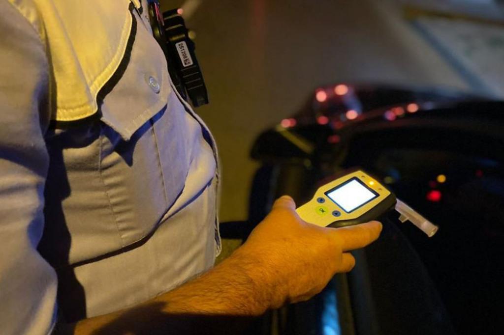 Alcoolemie de 1,15 la un bărbat cu permisul anulat, care a produs un accident pe DN1, la Bănești. A ajuns în arest!