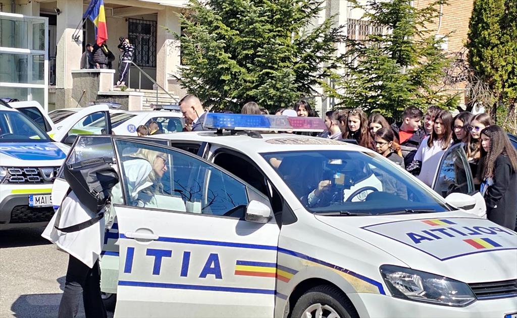 Ziua Porților Deschise la Poliția Județeană Prahova și Poliția Municipală Câmpina