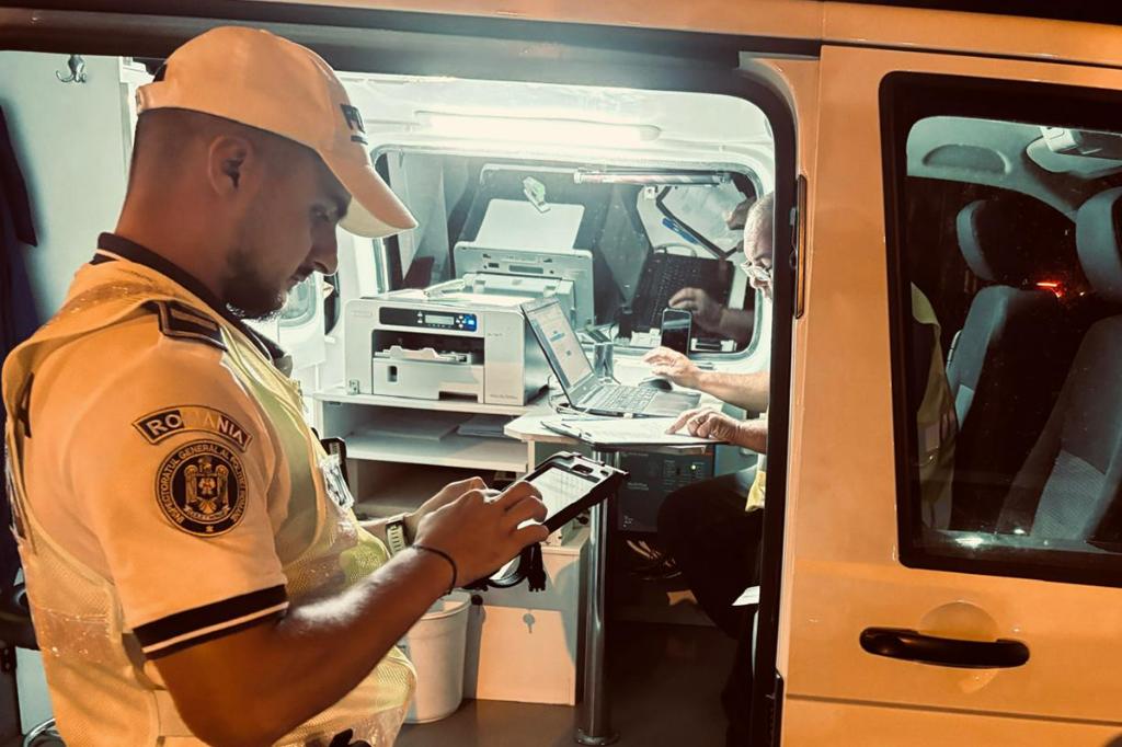 Sfârșit de săptămână plin pentru polițiștii prahoveni - peste 300 sancțiuni aplicate și zece permise reținute