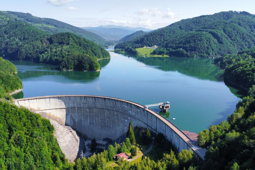 Apa va fi oprită la Câmpina marți și miercuri! Atenționare pentru râul Doftana! De la barajul Paltinu se vor elibera 25-30mc/s pentru a preîntâmpina colmatarea lacului