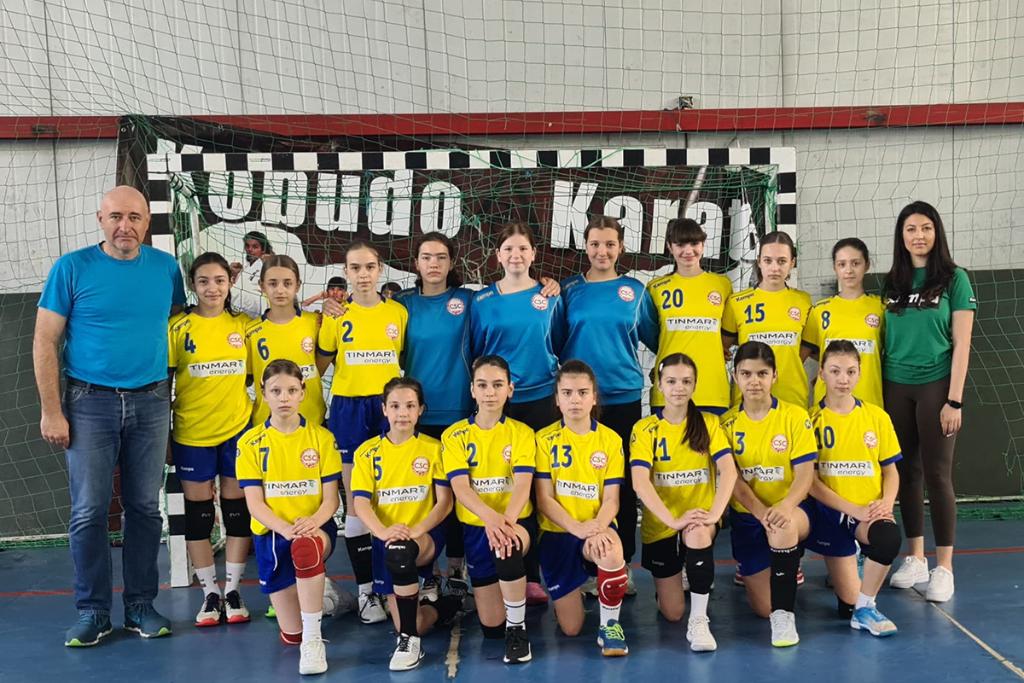 Două victorii și calificare în finala turneului semifinal pentru fetele mai mici de CS Câmpina