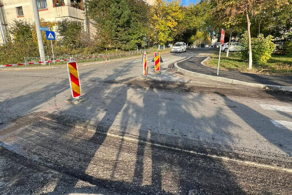 Lucrări de reparații pe Strada Uniunea Europeană, din Câmpina
