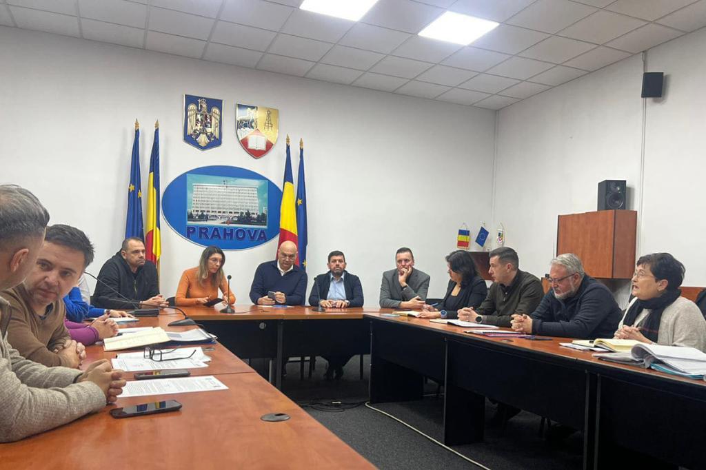 Ministrul Mediului a venit în Prahova. Furnizarea apei va fi posibilă în 72 ore de... nu se știe când!