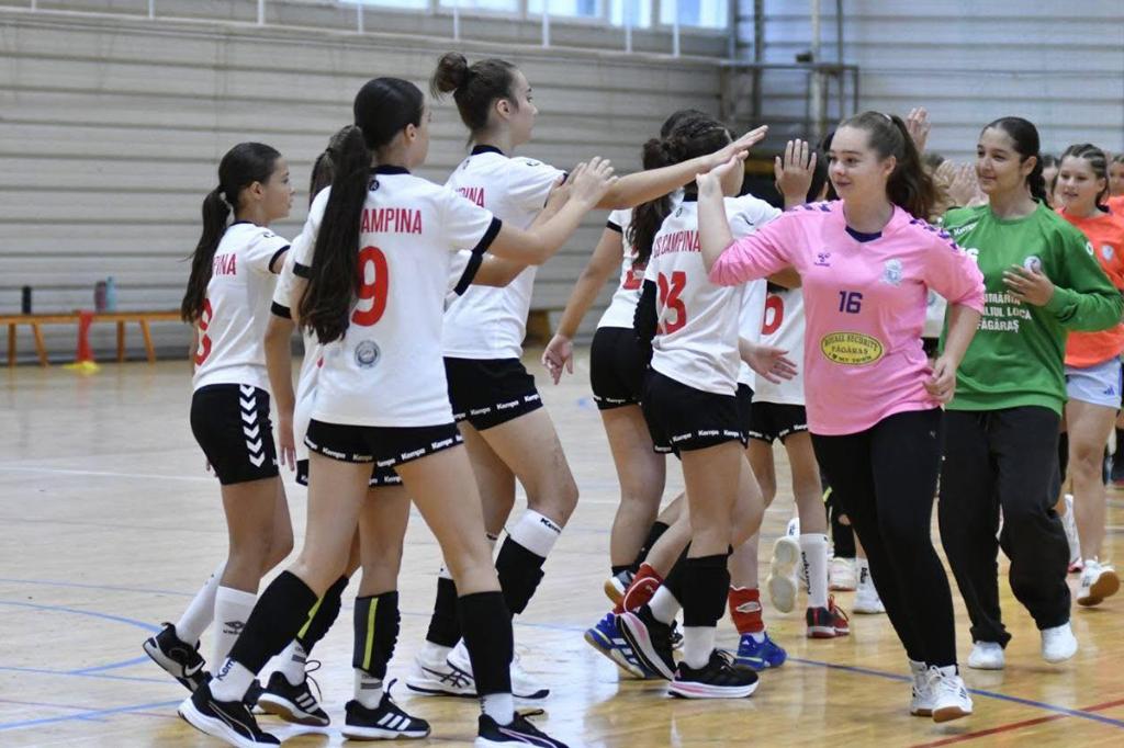 Handbal feminin, juniori III. CS Câmpina - CSS 6 București 43-25