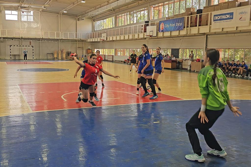 Handbal feminin, juniori II. CS Câmpina - CSM Galați 27-28
