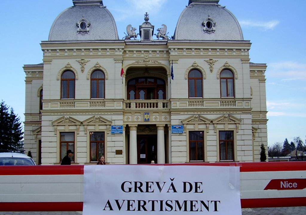Greva de avertisment la Primăria Câmpina, timp de două ore, pe 15 septembrie 2025
