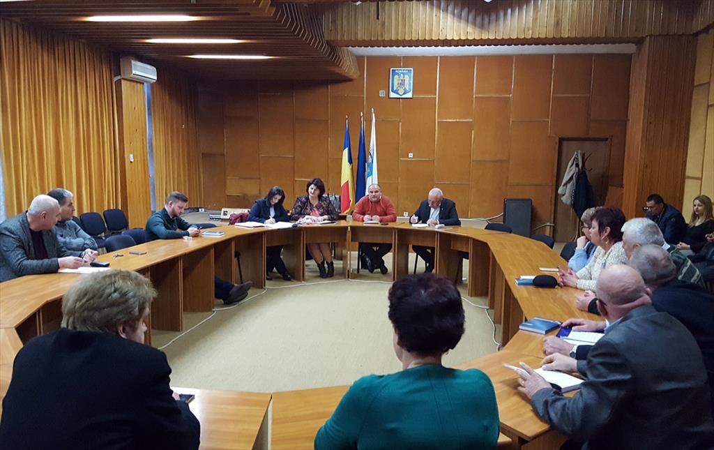 Prima ședință din 2018 a Consiliului Local Câmpina și primele scuze din partea primarului Horia Tiseanu
