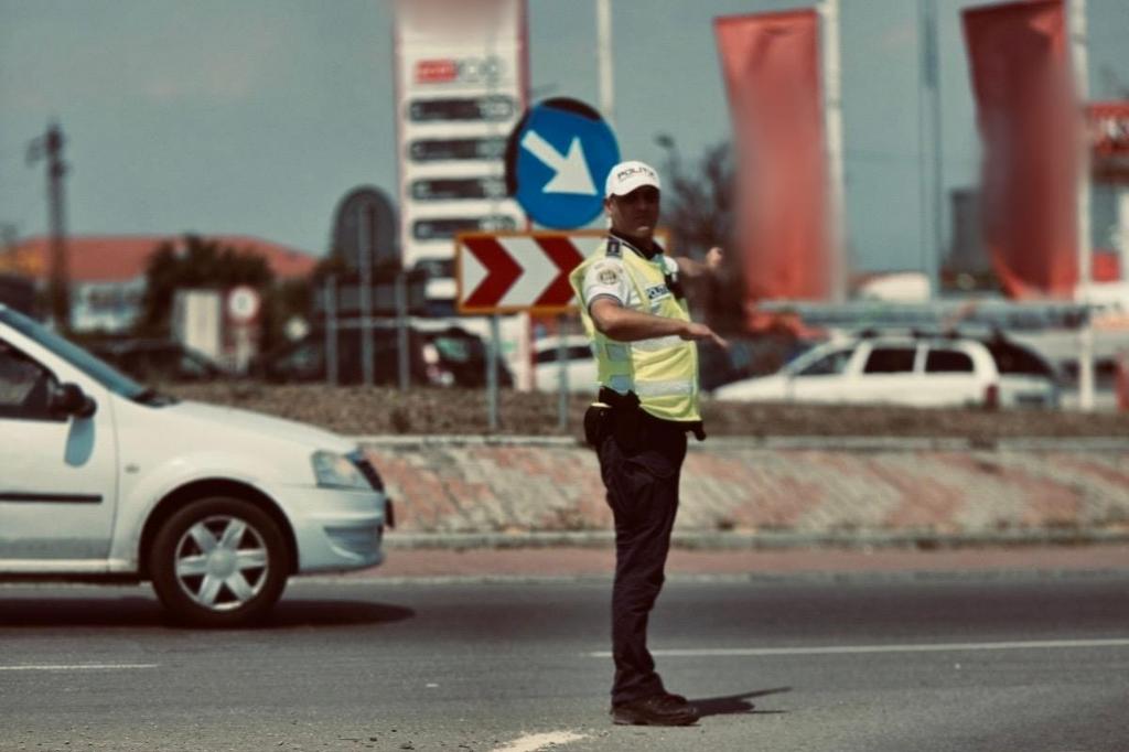 Lucrări pe mai multe drumuri naționale din Prahova. Polițiștii acționează pentru siguranța traficului