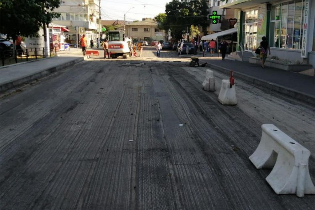 Sens unic pe Strada Republicii pe perioada executării unor lucrări