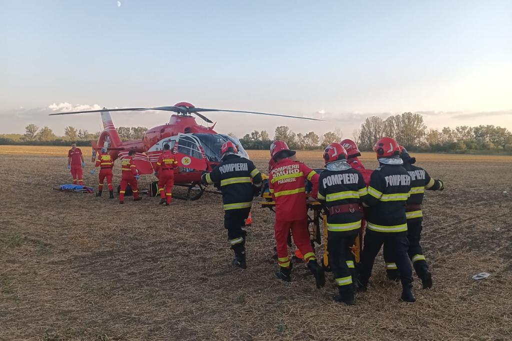 O fetiță de 6 ani, transportată de urgență cu elicopterul la un spital din Capitală, după un accident rutier produs în Prahova