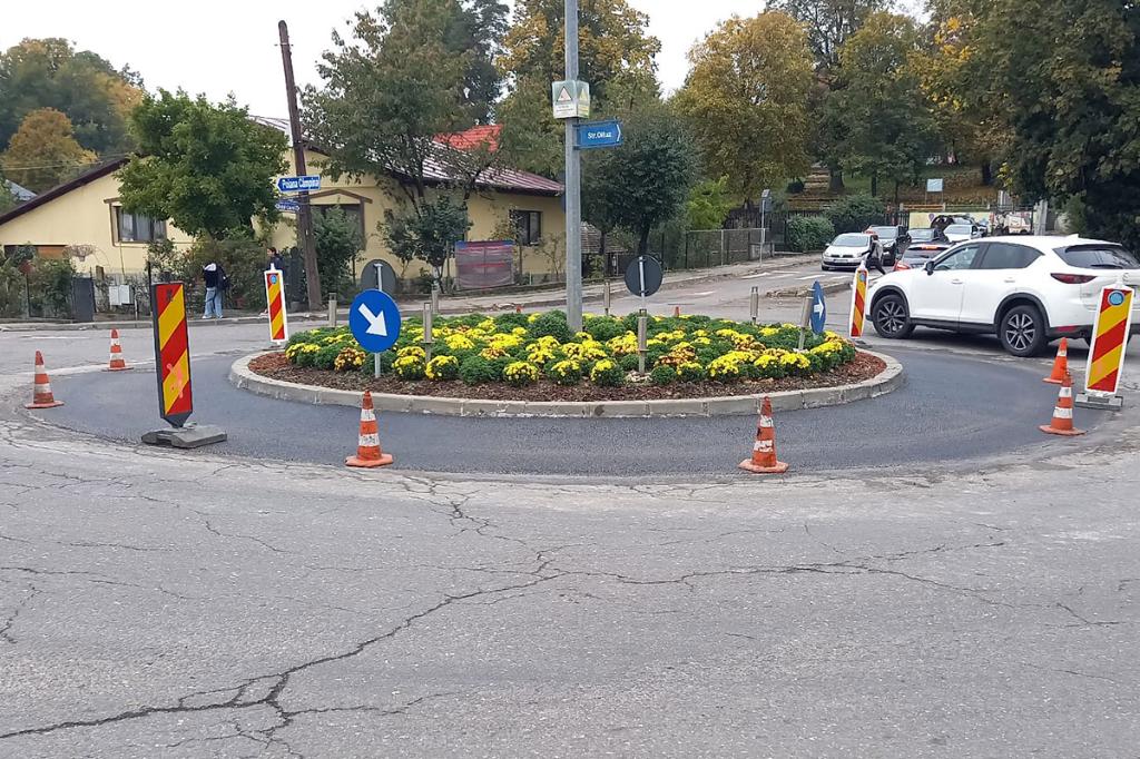 Reparații la sensul giratoriu de la Fibec