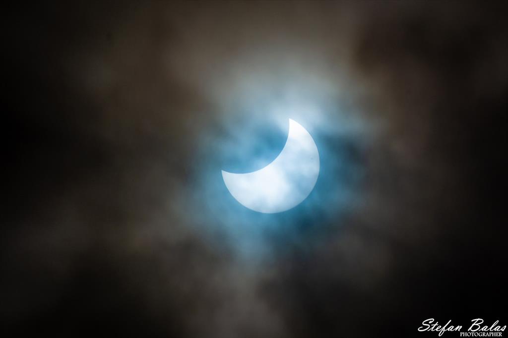 Eclipsa parțială de soare a fost vizibilă și de la Câmpina