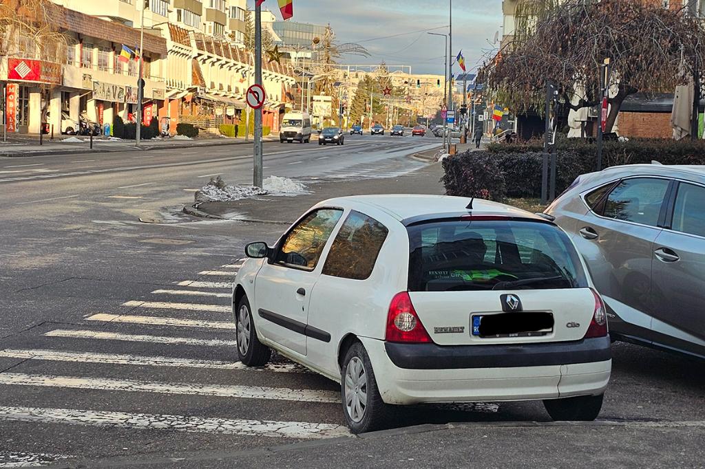 La Câmpina, o parcare fără urmă de respect față de ceilalți