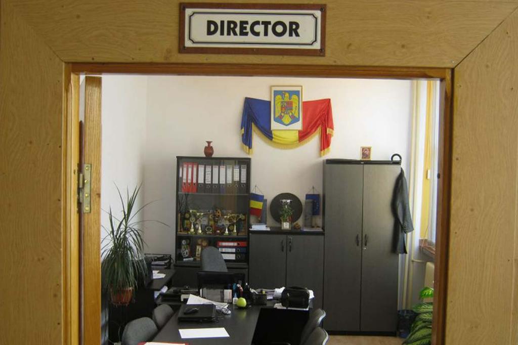 În această toamnă vor fi concursuri pentru funcțiile de director și director adjunct la mai multe instituții de învățământ din Câmpina