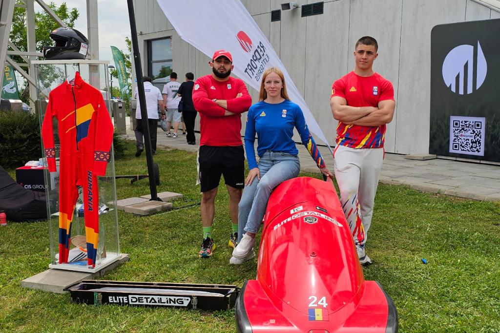 Monobobul campioanei olimpice la tineret, Georgeta Popescu, vedetă la Retro Cars Ploiești