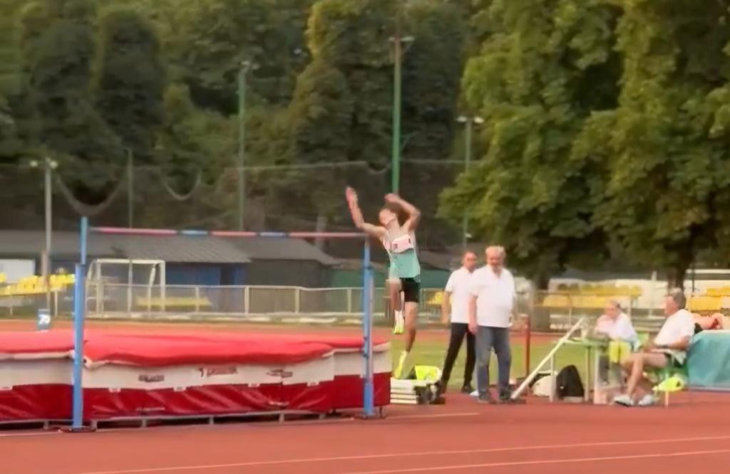 Mai mulți atleți câmpineni și-au îmbunătățit recordurile personale la Campionatul Municipiului București