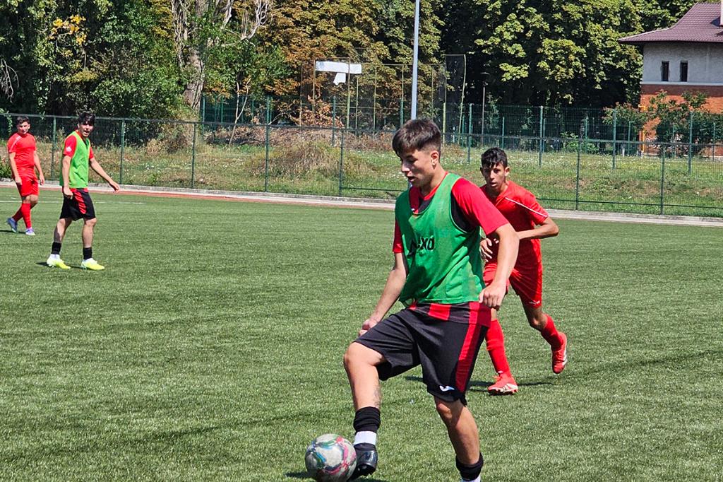 Campionatul județean, juniori sub 19 ani. Teleajen Văleni - CS Câmpina 2-2