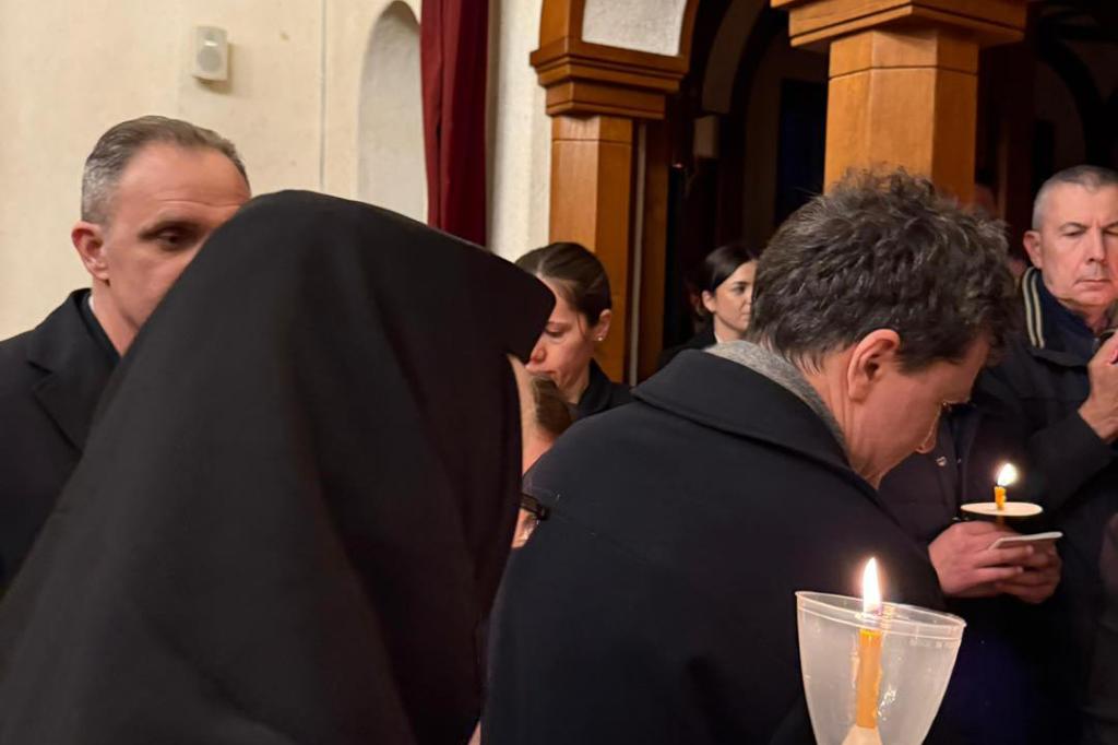 Președintele României, Nicușor Dan, a fost în Vinerea Mare la Mănăstirea Cornu