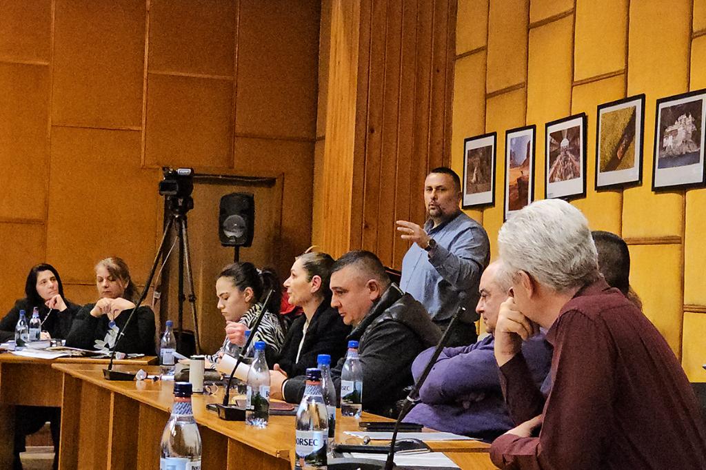 Pe 29 decembrie va fi o ședință extraordinară pentru aprobarea noilor taxe și impozite locale. Impozitul pe construcții crește cu aproximativ 80%