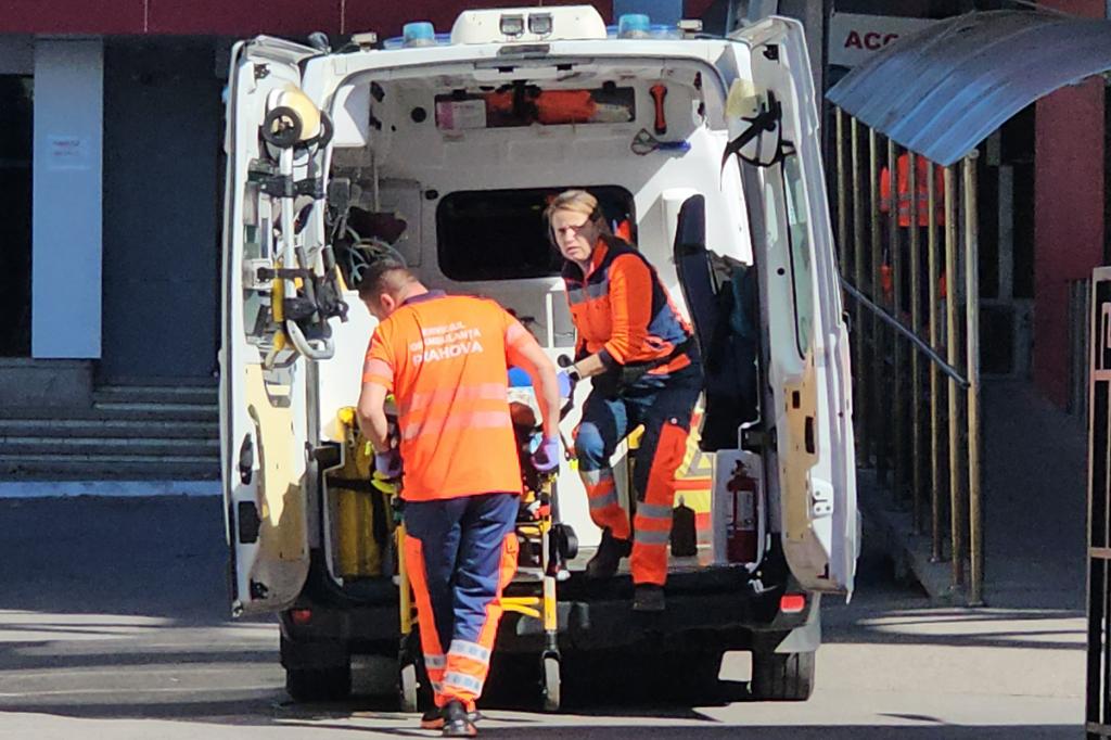 Accident pe o șosea din Prahova. Un bărbat de 44 ani a ajuns la spital